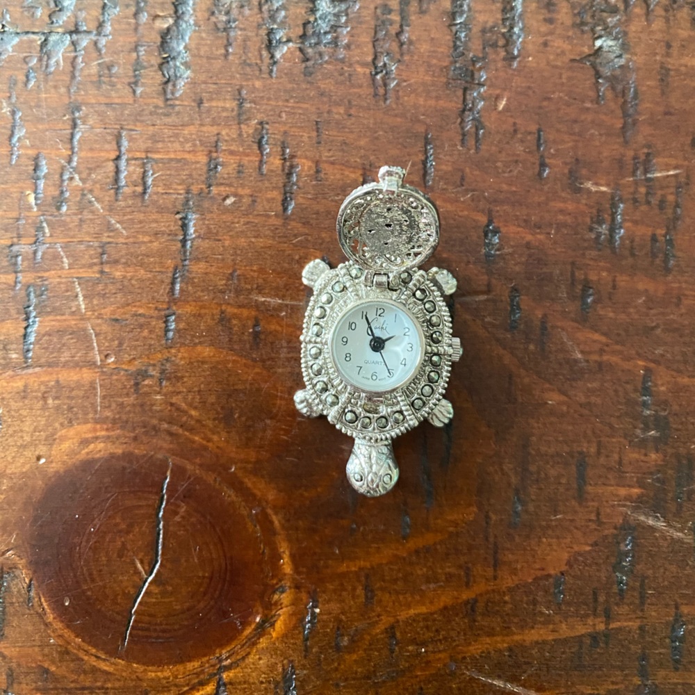 Vintage Cache Tortoise Turtle Watch Necklace Pend… - image 5